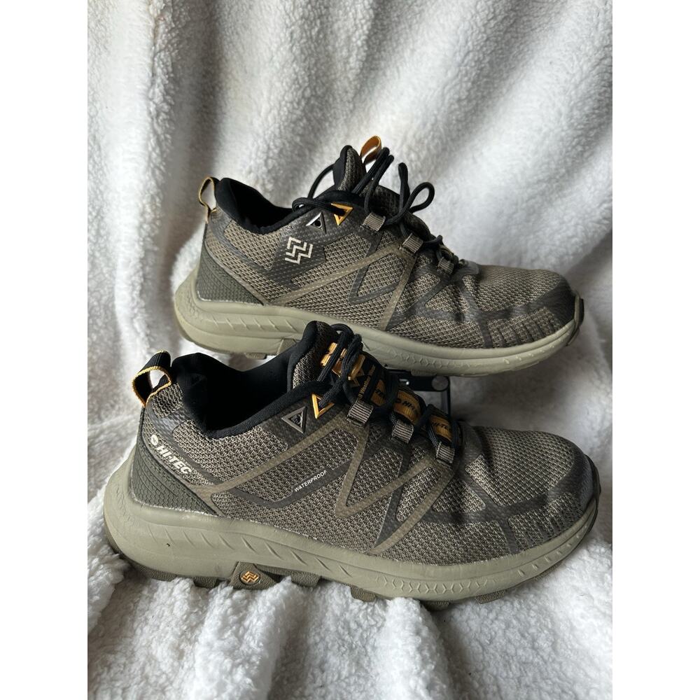 Hi-Tec AWW Mauna Hiker Waterproof Hiking Trail Shoes Mens 8.5 Olive Gray Outdoor